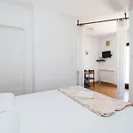 Crljenko * Povljana
