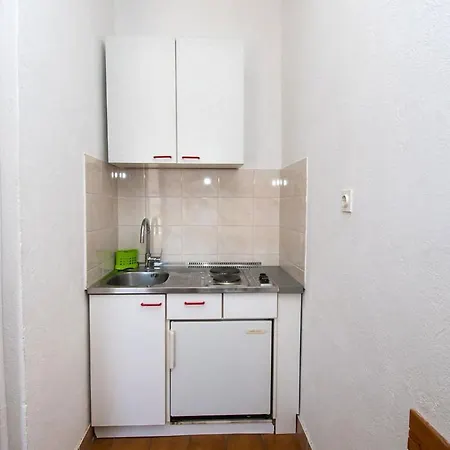 Crljenko Apartament Povljana