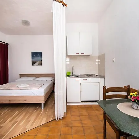 Apartament Crljenko