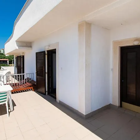 Apartament Crljenko