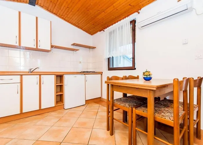 Crljenko Apartman *