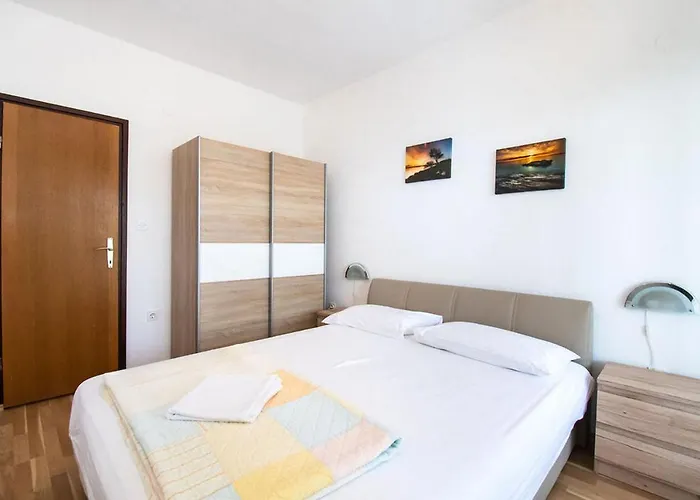 Apartman Crljenko Povljana