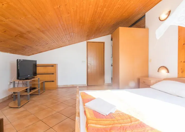 Crljenko Apartman