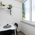 Crljenko 아파트