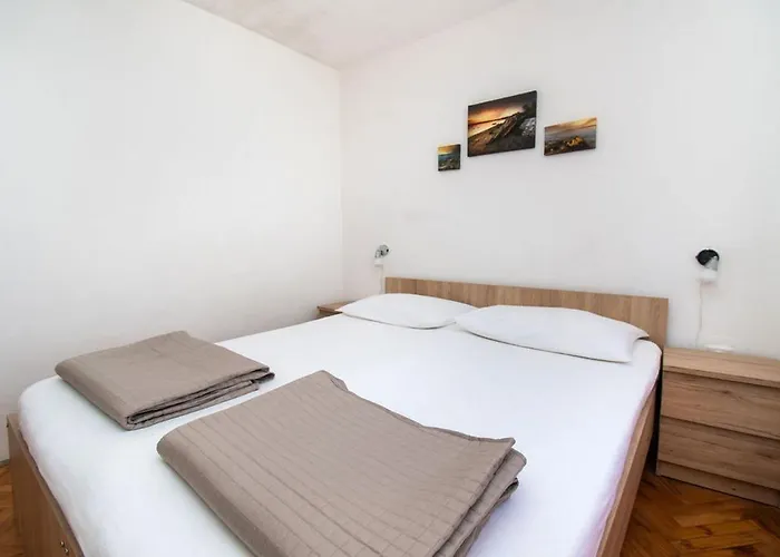 Апартаменты Crljenko *