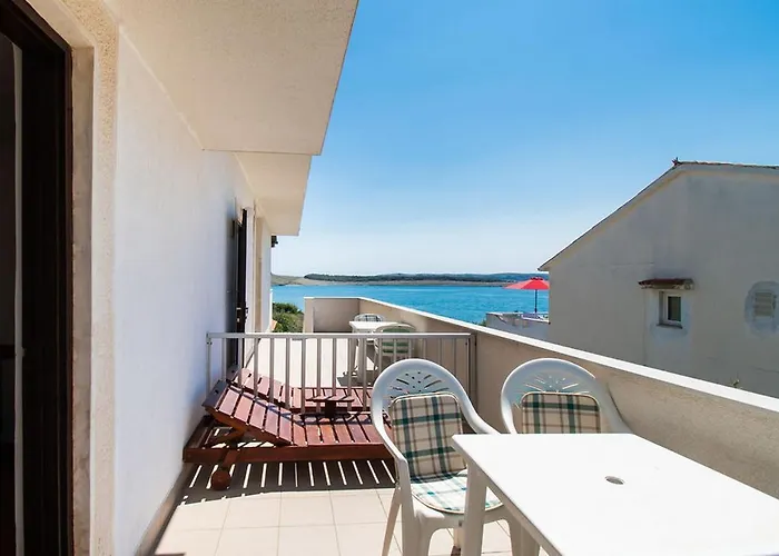 Crljenko Apartman