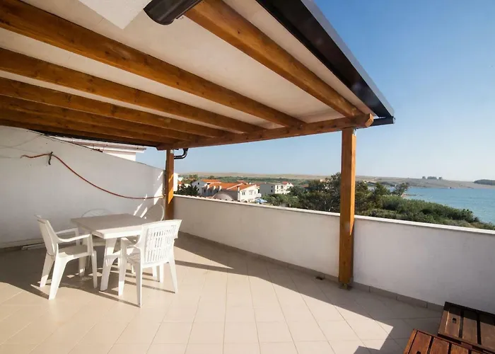 Apartman Crljenko Povljana